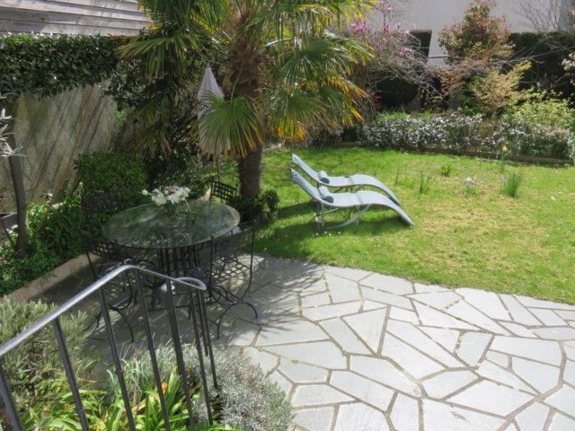 VENDU PAR DMI 6 SAINTE ADRESSE - CENTRE   Séduisante maison avec garage - Jardin clos sans vis à vis - SAINTE ADRESSE  